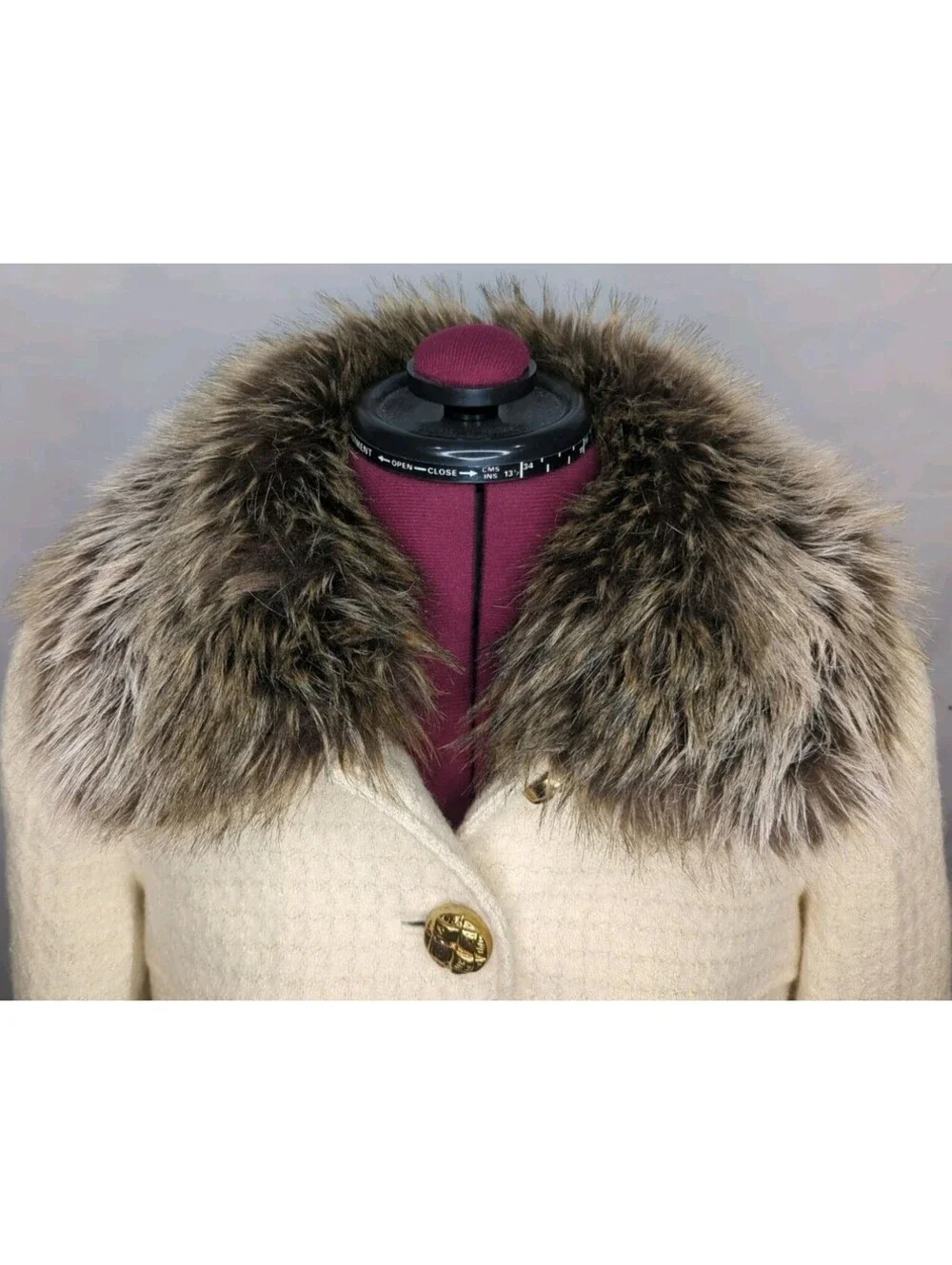 Juicy Couture Wool Coat Formal Jacket Fur Collar Cropped Sleeve White Car Small - Picture 4 of 9